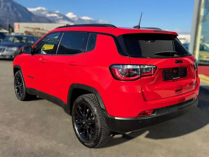 Gebraucht Jeep Compass Night Eagle 150 PS (110 kW) 2025 Rot SUV