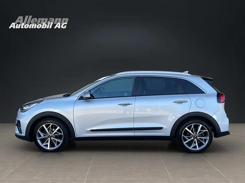 Gebraucht Kia Niro Style 141 PS (103 kW) 2025 Silber SUV