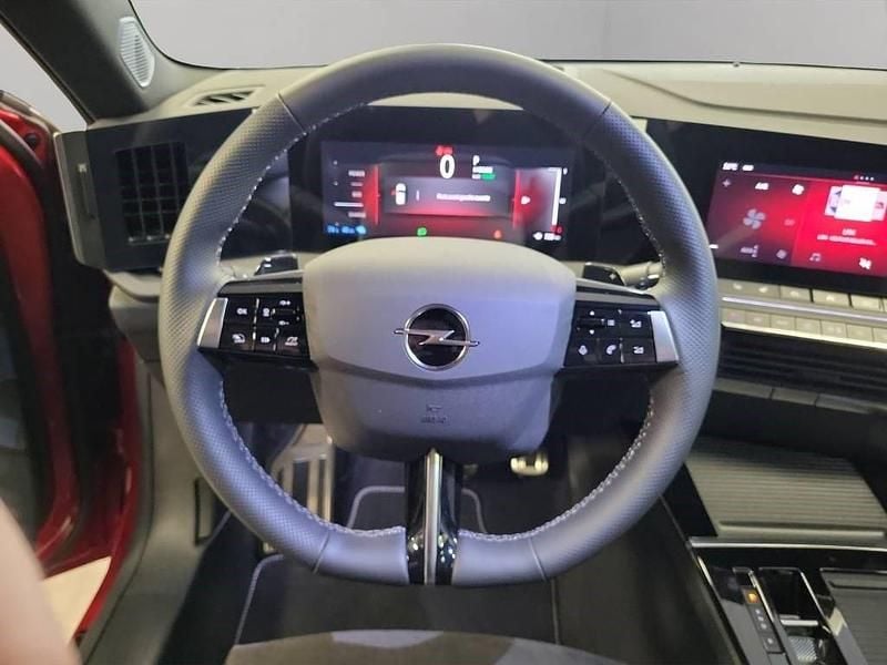 Gebraucht Opel Astra 150 PS (110 kW) 2024 Limousine