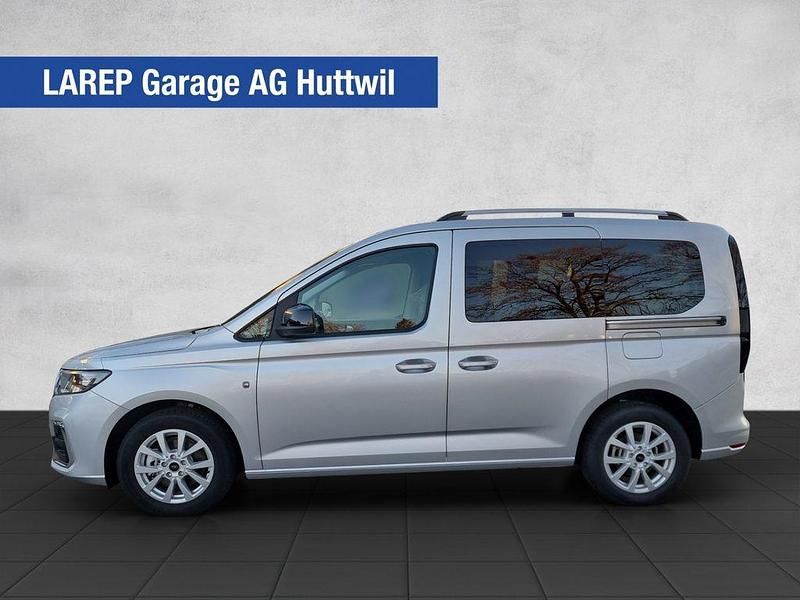 Neu Ford Tourneo Titanium 114 PS (83 kW) 2025 Kombi