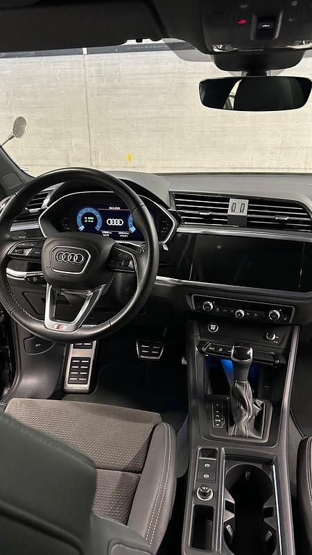 Gebraucht Audi Q3 Sportback S-Line 245 PS (180 kW) 2022 SUV