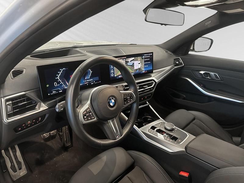 Gebraucht BMW 330 M Sport 285 PS (209 kW) 2023 Weiss Kombi