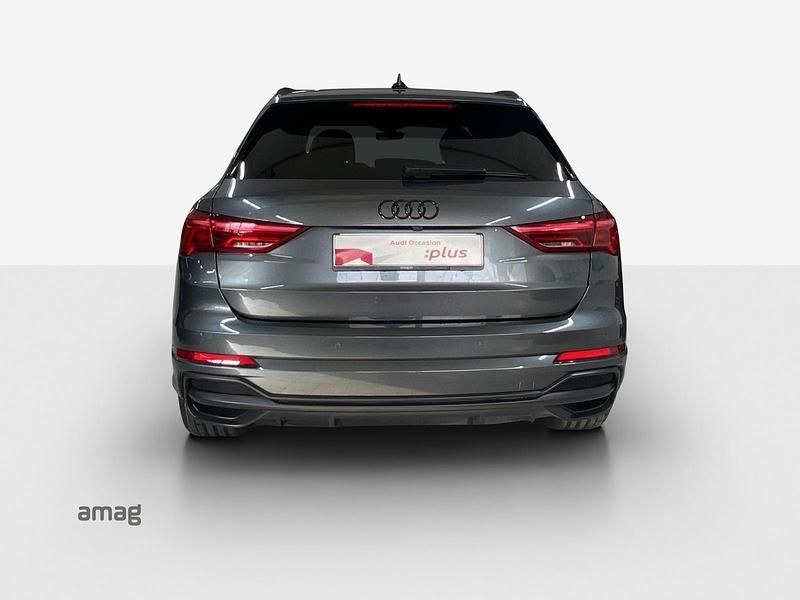 Gebraucht Audi Q3 Attraction 150 PS (110 kW) 2022 Daytonagrau perleffekt SUV