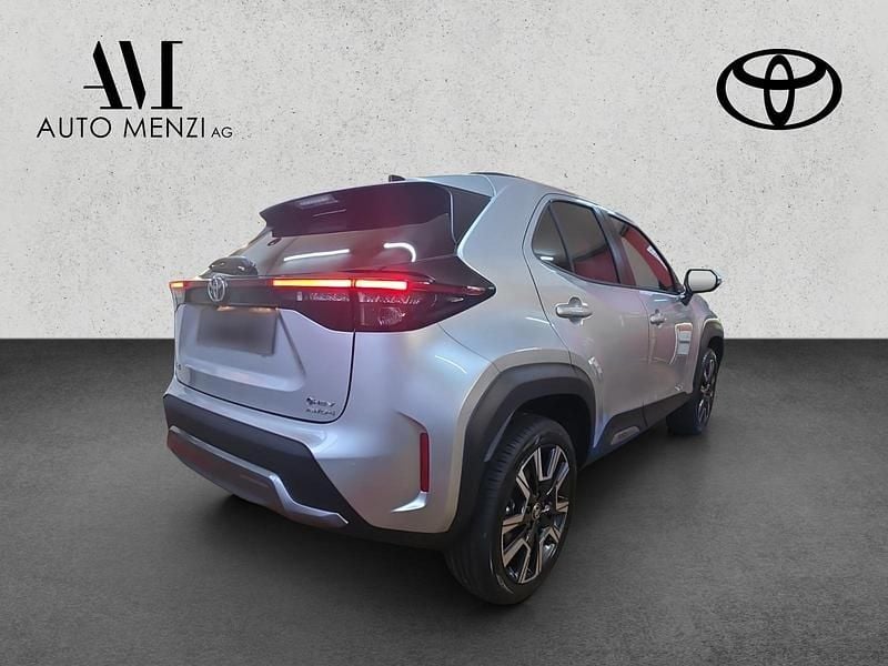 Neu Toyota Yaris Cross Premium 131 PS (96 kW) 2026 SUV