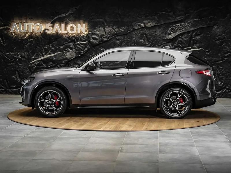 Gebraucht Alfa Romeo Stelvio Sprint 210 PS (154 kW) 2026 Gray SUV