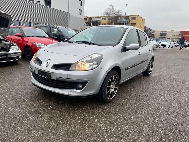 Gebraucht Renault Clio II Dynamique 112 PS (82 kW) 2007