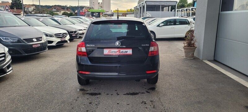 Gebraucht Skoda Rapid Ambition 122 PS (89 kW) 2014 Kleinwagen