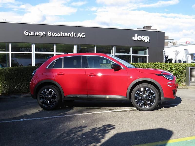 Neu Fiat 600 La Prima 136 PS (100 kW) 2025 Rot SUV