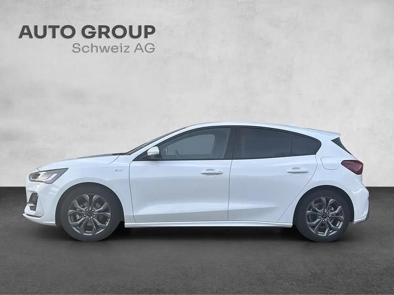 Gebraucht Ford Focus ST-Line X 125 PS (91 kW) 2026 Weiss