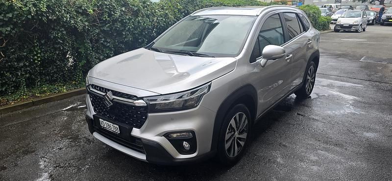 Silber Gebraucht 2025 Suzuki SX4 S-Cross SUV | CHF 31’600 (Etwas zu teuer) - Bild 1/4
