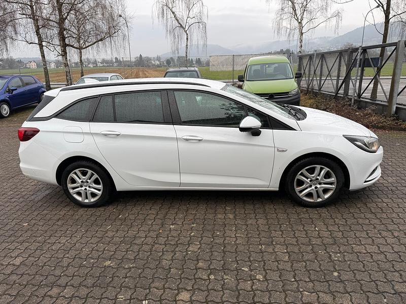 Gebraucht Opel Astra Enjoy 150 PS (110 kW) 2018 Kombi