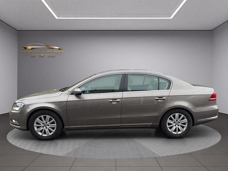 Gebraucht VW Passat Highline 160 PS (117 kW) 2011 Limousine