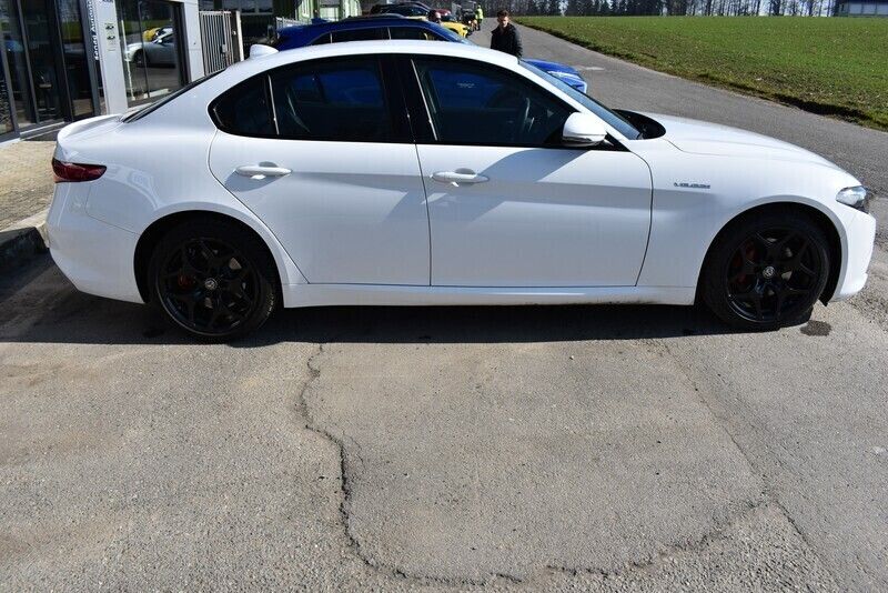 Gebraucht Alfa Romeo Giulia Veloce 211 PS (155 kW) 2018 Weiss Limousine