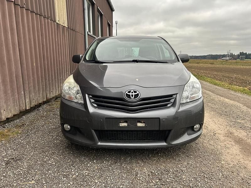 Gebraucht 2011 Toyota Verso Van / Kleinbus | CHF 4’250 (Fairer Preis) - Bild 1/4
