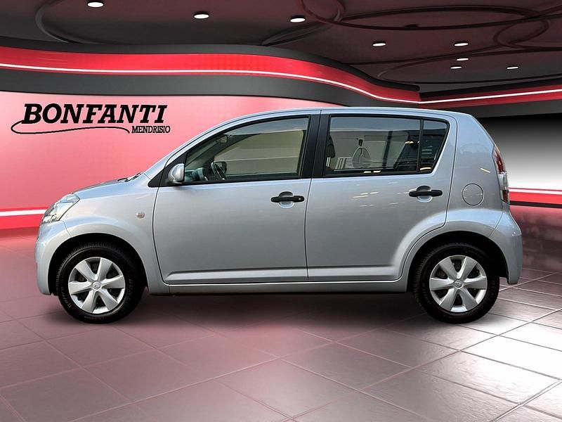 Gebraucht Daihatsu Sirion 91 PS (66 kW) 2008 Silber Kleinwagen