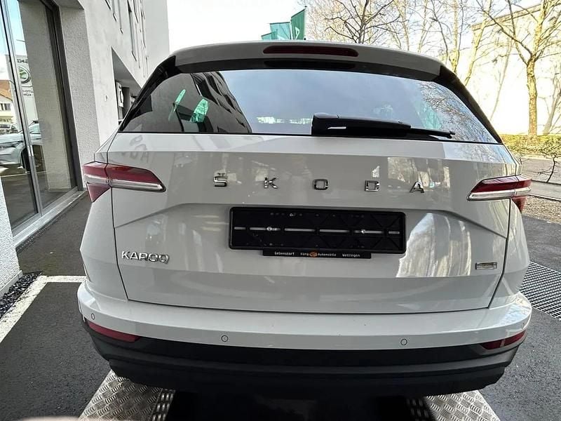 Neu Skoda Karoq Dynamic 150 PS (110 kW) 2026 Weiss SUV