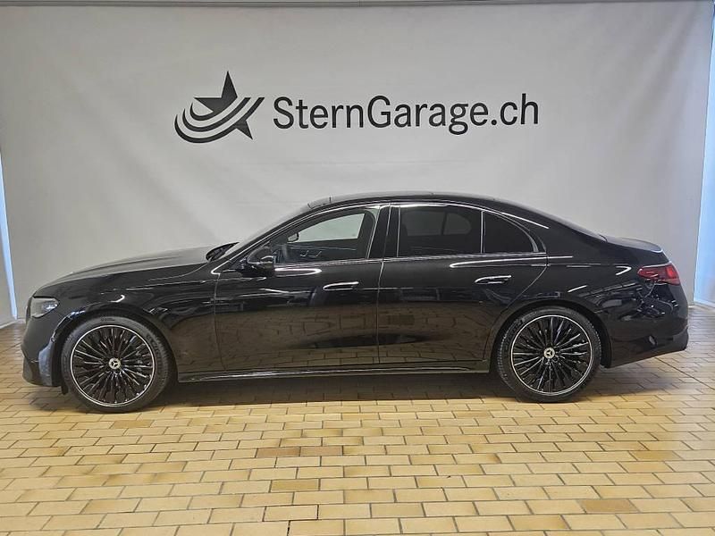 Neu Mercedes E220 AMG line 197 PS (144 kW) 2025 Schwarz Limousine