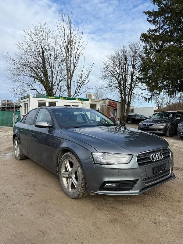 Gebraucht Audi A4 170 PS (125 kW) 2014 Limousine