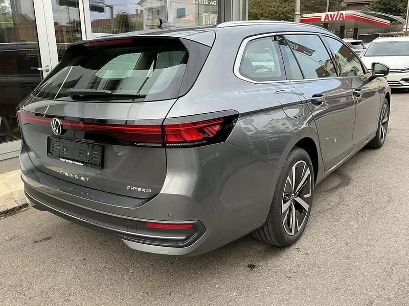 Neu VW Passat Business 203 PS (149 kW) 2025 Gray Kombi