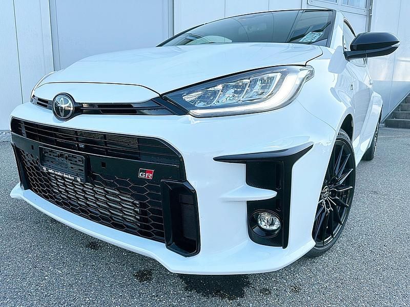 Gebraucht Toyota Yaris Sport 261 PS (191 kW) 2021