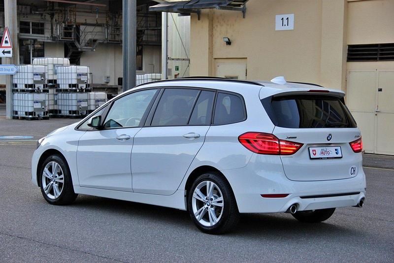 Gebraucht BMW 218 Gran Tourer Sport Line 150 PS (110 kW) 2021 Van / Kleinbus