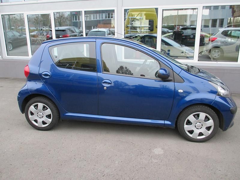 Gebraucht Toyota Aygo Terra 68 PS (50 kW) 2008 Kleinwagen