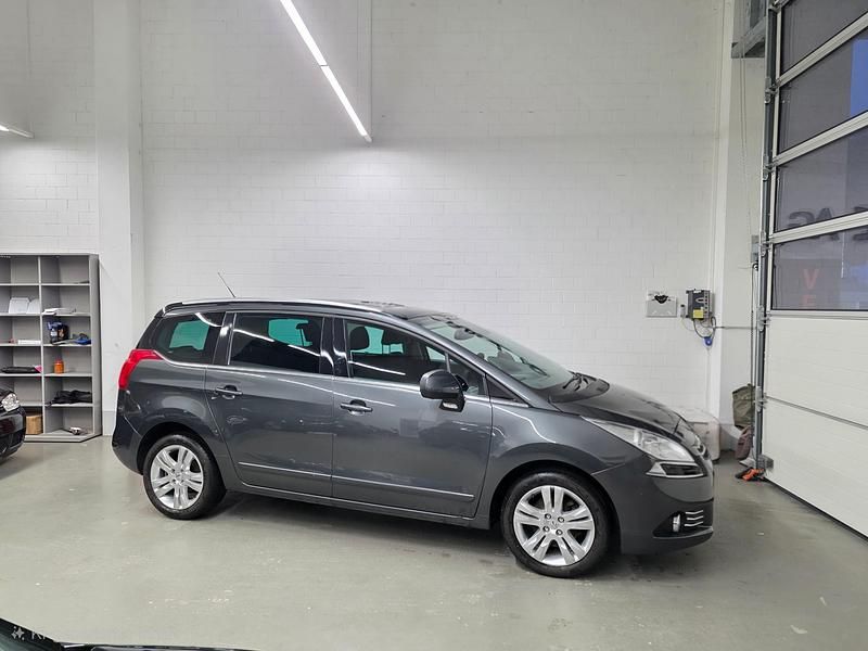 Gebraucht Peugeot 5008 Sport 156 PS (114 kW) 2010 Van / Kleinbus