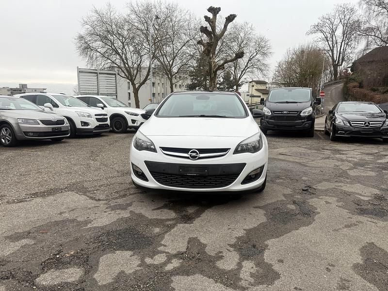 Gebraucht Opel Astra drive 140 PS (102 kW) 2015