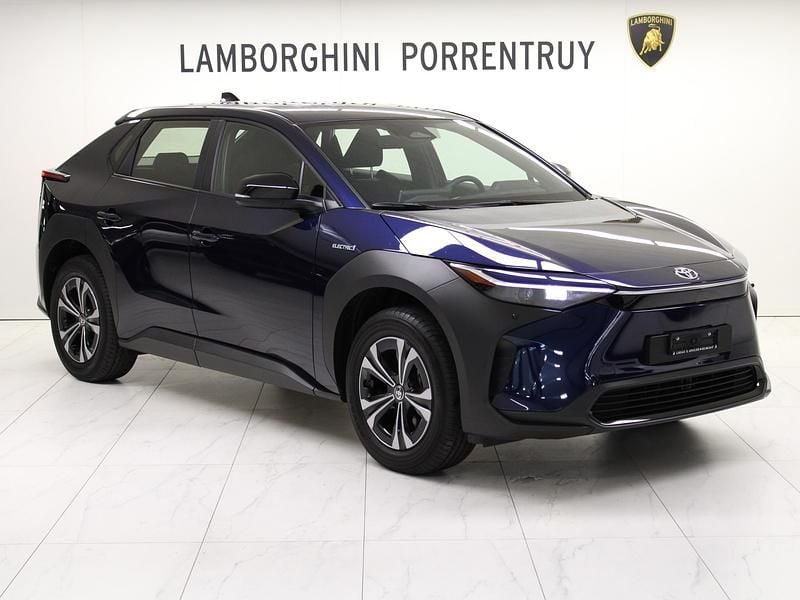 Blau Gebraucht 2024 Toyota bZ4X Trend SUV | CHF 39’800 (Superpreis) - Bild 1/4