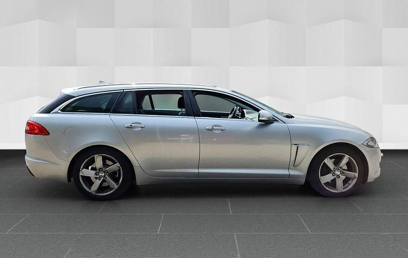 Gebraucht Jaguar XF Sportbrake Premium Luxury 200 PS (147 kW) 2013 Kombi