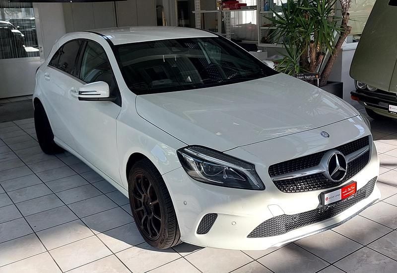 Gebraucht Mercedes A200 Style 156 PS (114 kW) 2016