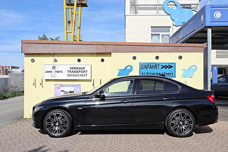 Gebraucht BMW 330 Sport Line 252 PS (185 kW) 2017 Limousine