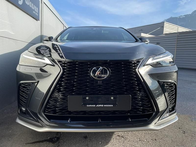 Neu Lexus NX450h+ Sport Line 292 PS (214 kW) 2026 Schwarz SUV