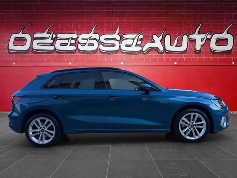 Gebraucht Audi A3 Sport 150 PS (110 kW) 2025 Blau