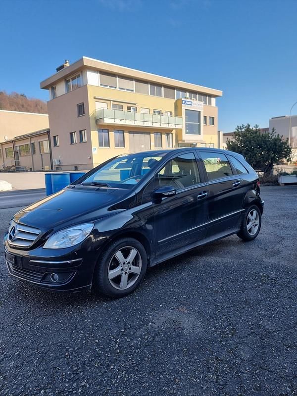 Gebraucht Mercedes B200 136 PS (100 kW) 2005 Van / Kleinbus