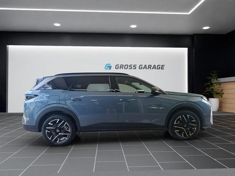 Neu Peugeot 5008 Allure 136 PS (100 kW) 2025 Van / Kleinbus