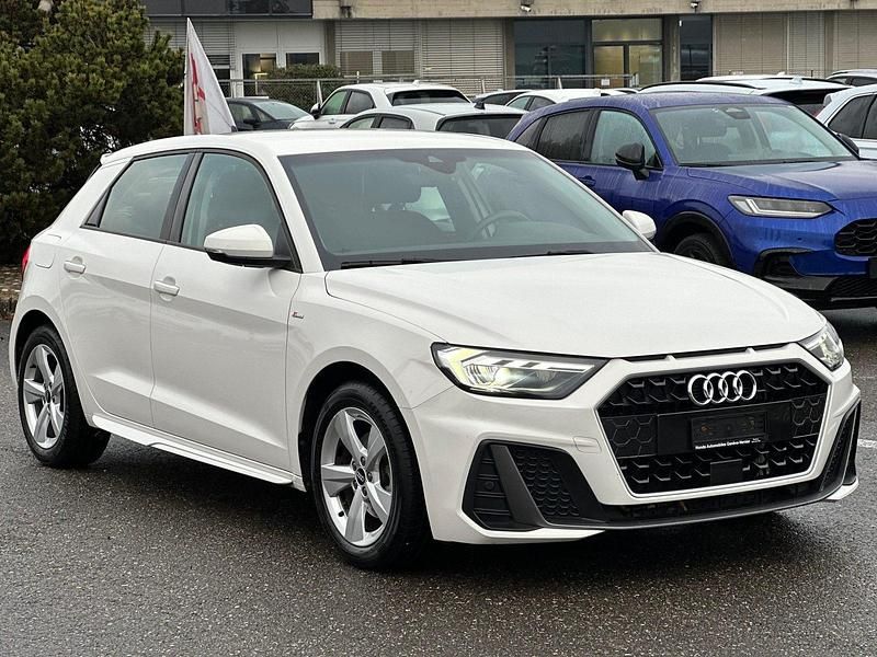 Weiss Gebraucht 2021 Audi A1 Sportback S-Line Kleinwagen | CHF 20’900 (Etwas zu teuer) - Bild 1/4