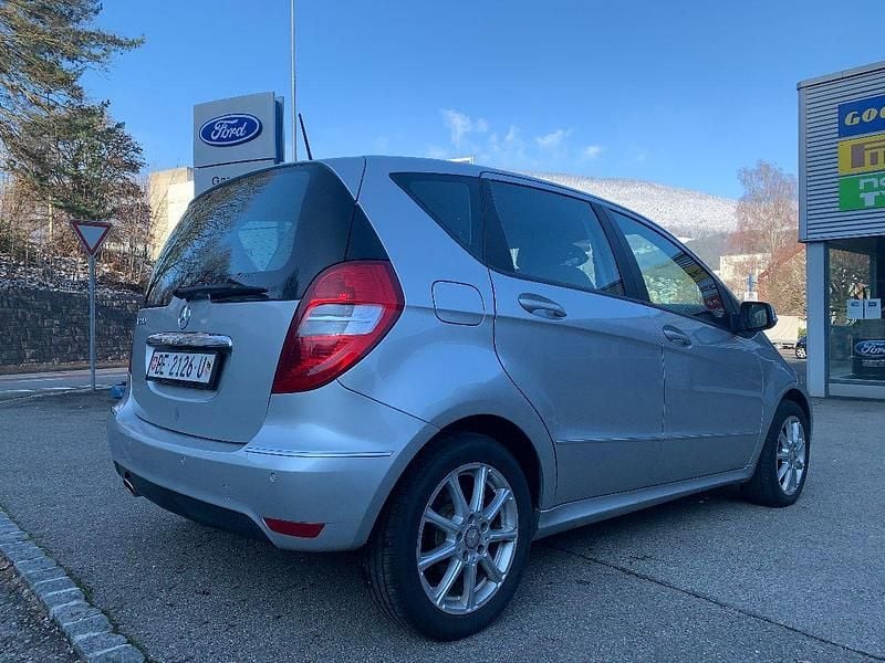 Gebraucht Mercedes A200 Avantgarde 136 PS (100 kW) 2009 Limousine