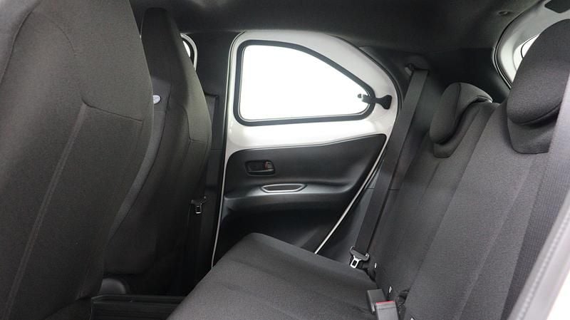 Neu Toyota Aygo X Comfort 116 PS (85 kW) 2025 Weiss SUV