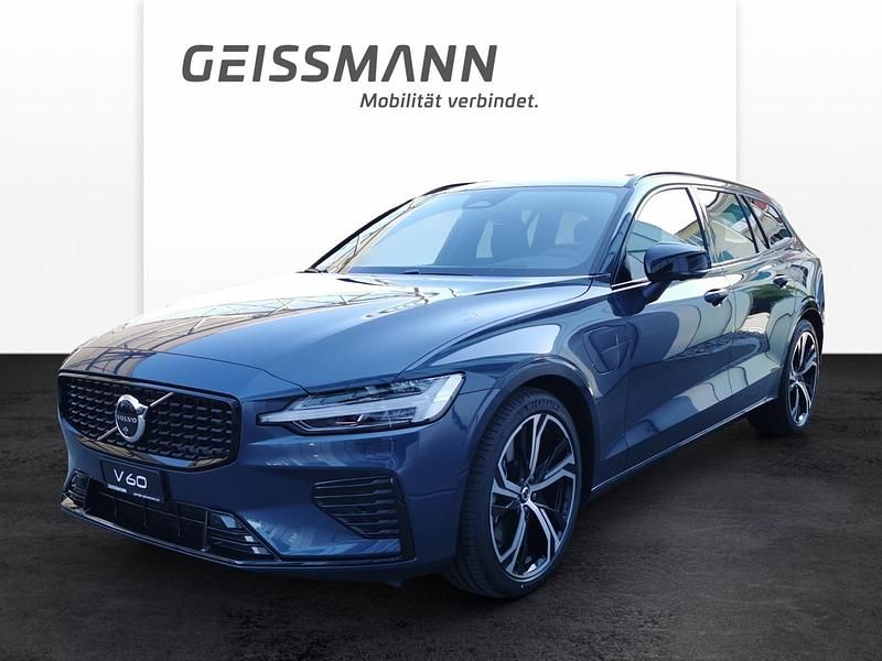 Blau Neu 2025 Volvo V60 Ultra Kombi | CHF 73’920 (Etwas zu teuer) - Bild 1/4