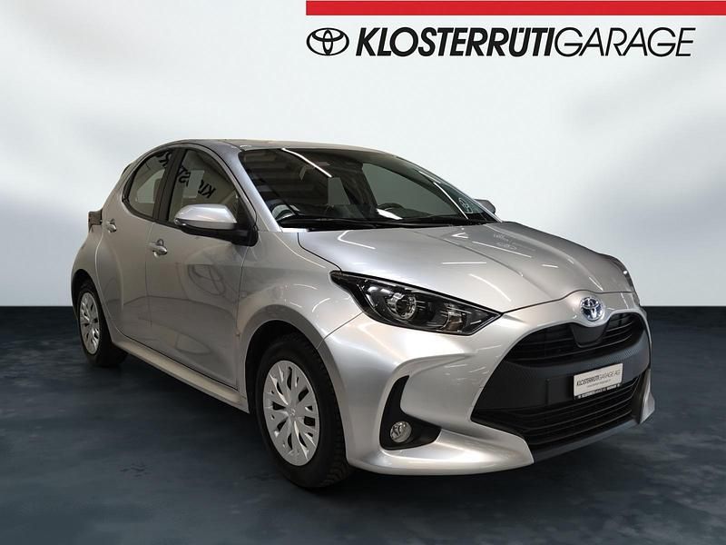 Gebraucht Toyota Yaris Hybrid Comfort 116 PS (85 kW) 2023 Limousine