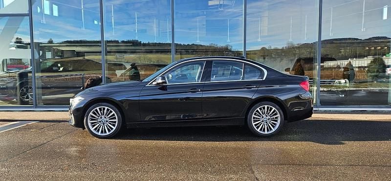 Gebraucht BMW 330 M Sport 258 PS (189 kW) 2016