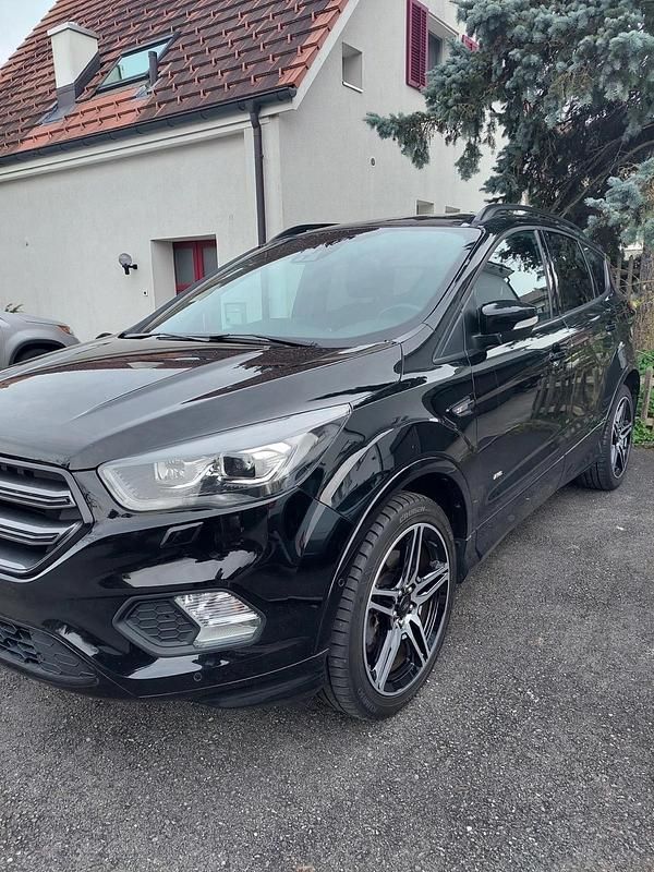 Gebraucht 2018 Ford Kuga ST-Line SUV | CHF 13’900 (Fairer Preis) - Bild 1/4