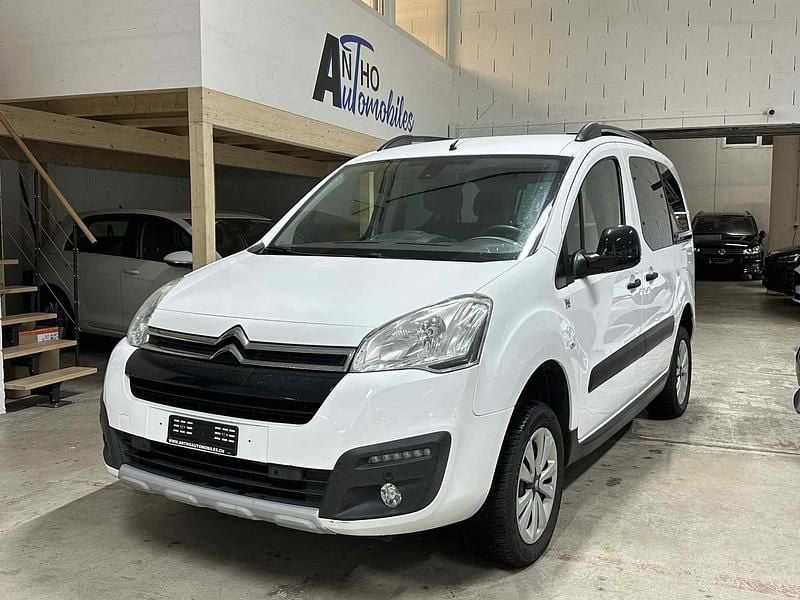 Gebraucht 2015 Citroën Berlingo Feel Van / Kleinbus | CHF 12’980 - Bild 1/4