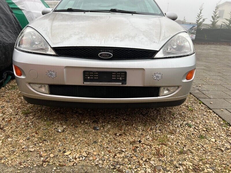 Gebraucht 2001 Ford Focus Trend | CHF 1’980 (Teuer) - Bild 1/4