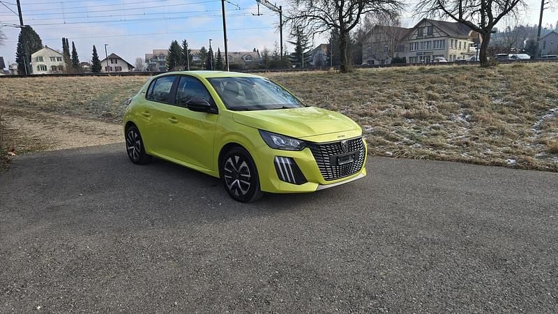 Gebraucht 2025 Peugeot 208 Style Kleinwagen | CHF 16’800 (Superpreis) - Bild 1/4