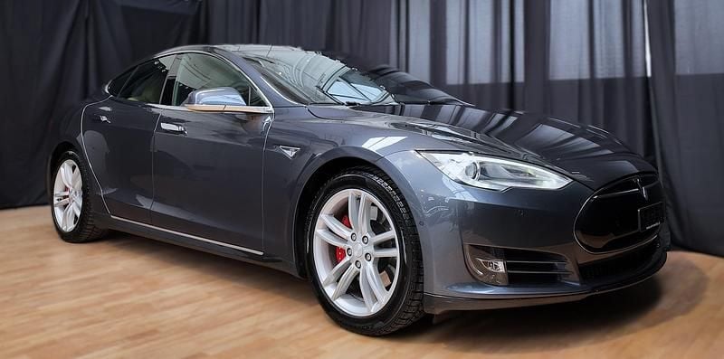 Gebraucht 2015 Tesla Model S Performance Kleinwagen | CHF 18’900 (Fairer Preis) - Bild 1/4