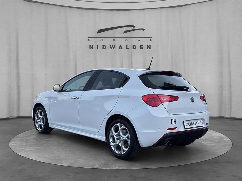Gebraucht Alfa Romeo Giulietta 150 PS (110 kW) 2018 Limousine