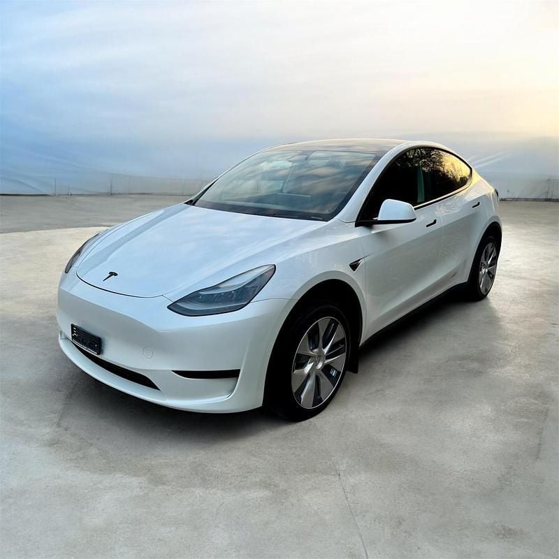 Gebraucht 2024 Tesla Model Y Long Range RWD SUV | CHF 31’900 (Guter Preis) - Bild 1/4