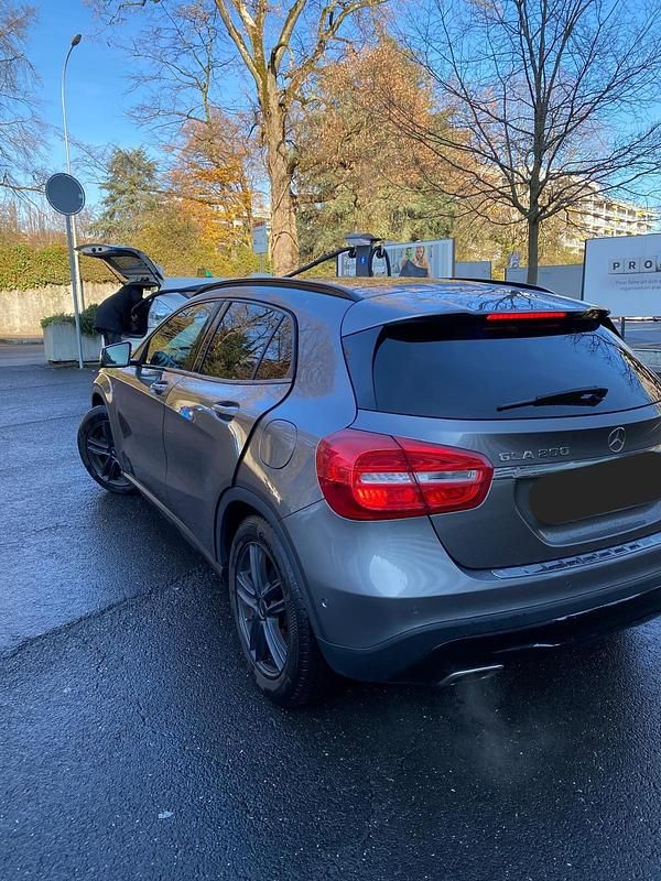 Gebraucht Mercedes GLA200 156 PS (114 kW) 2016 SUV